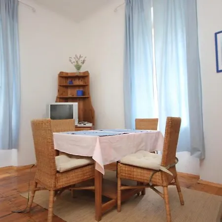 Apartment Family Friendly Seaside Apartments Moscenicka Draga, Opatija - 9242