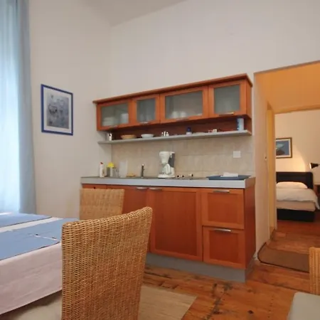 Family Friendly Seaside Moscenicka Draga, Opatija - 9242 Apartament