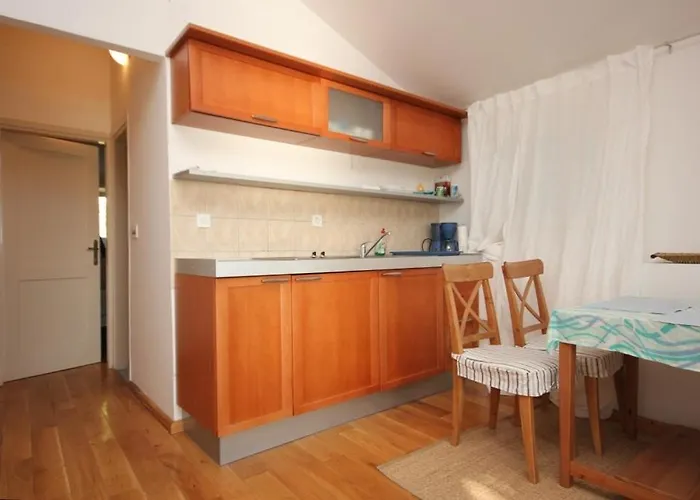 Family Friendly Seaside Apartments Moscenicka Draga, Opatija - 9242 * Mošćenička Draga